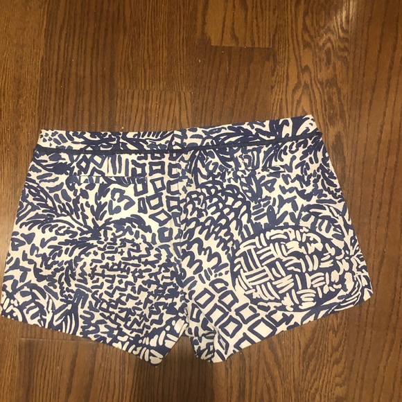 Lilly Pulitzer shorts - Picture 2 of 3